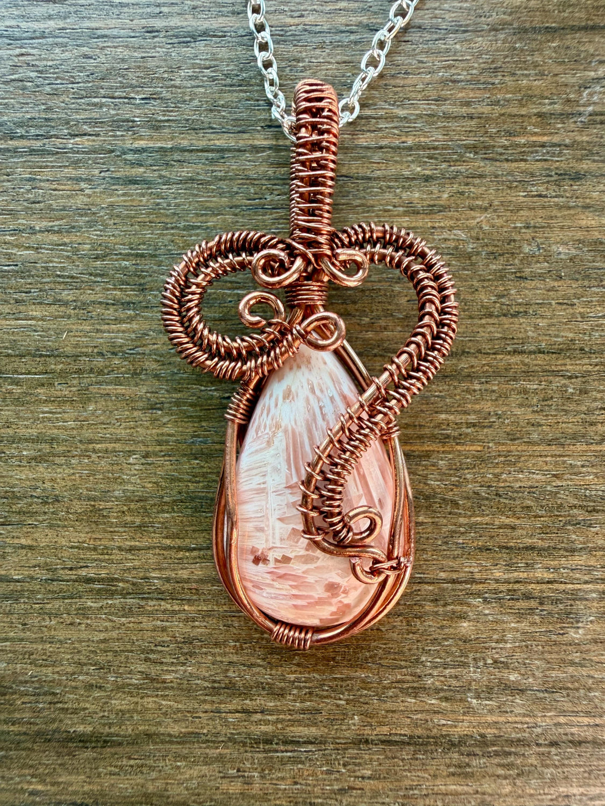Aurelia Love Amulet Spirit companion Beauty Magick Pendant