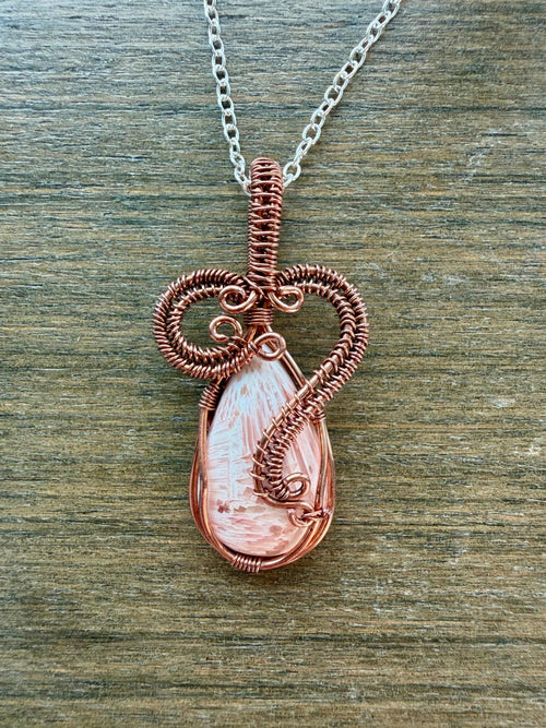 Aurelia Love Amulet Spirit companion Beauty Magick Pendant