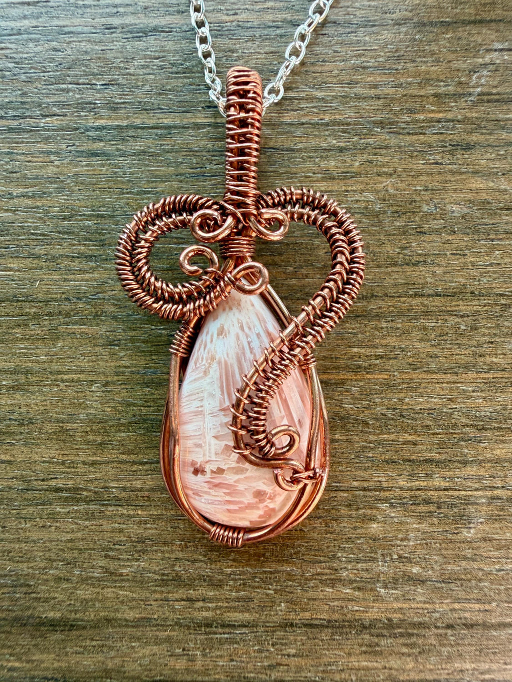 Aurelia Love Amulet Spirit companion Beauty Magick Pendant