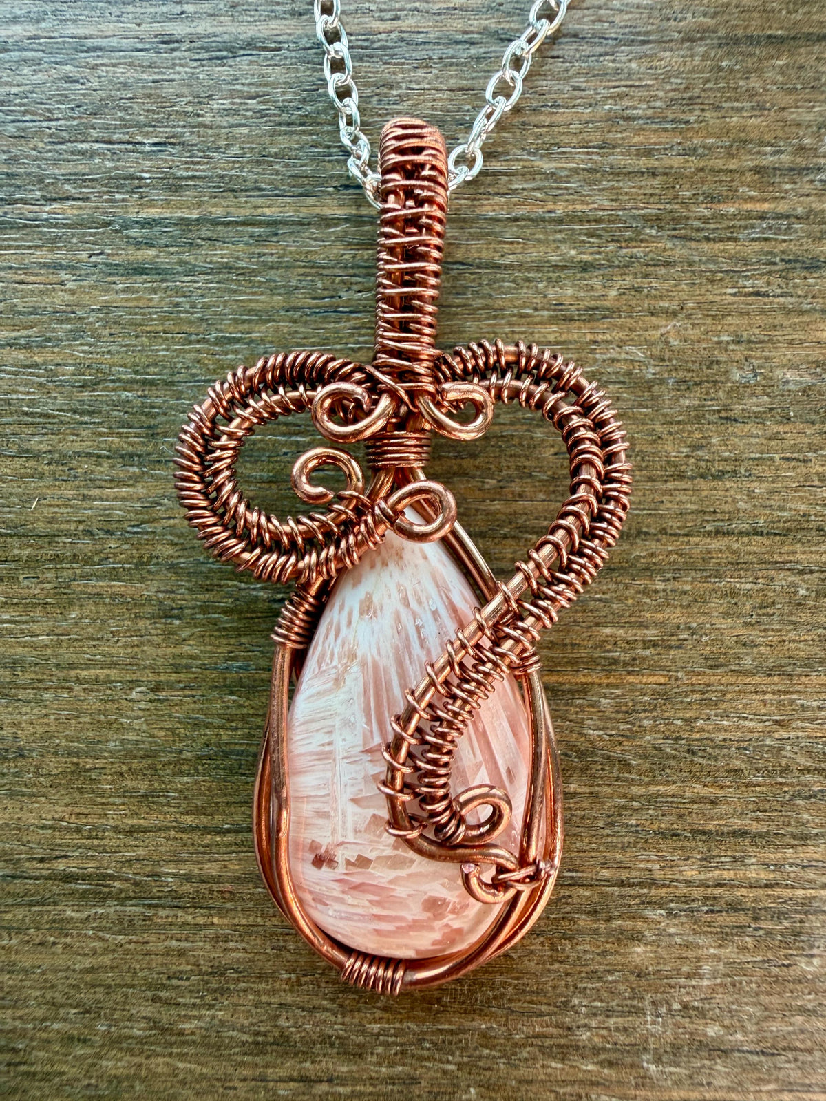 Aurelia Love Amulet Spirit companion Beauty Magick Pendant