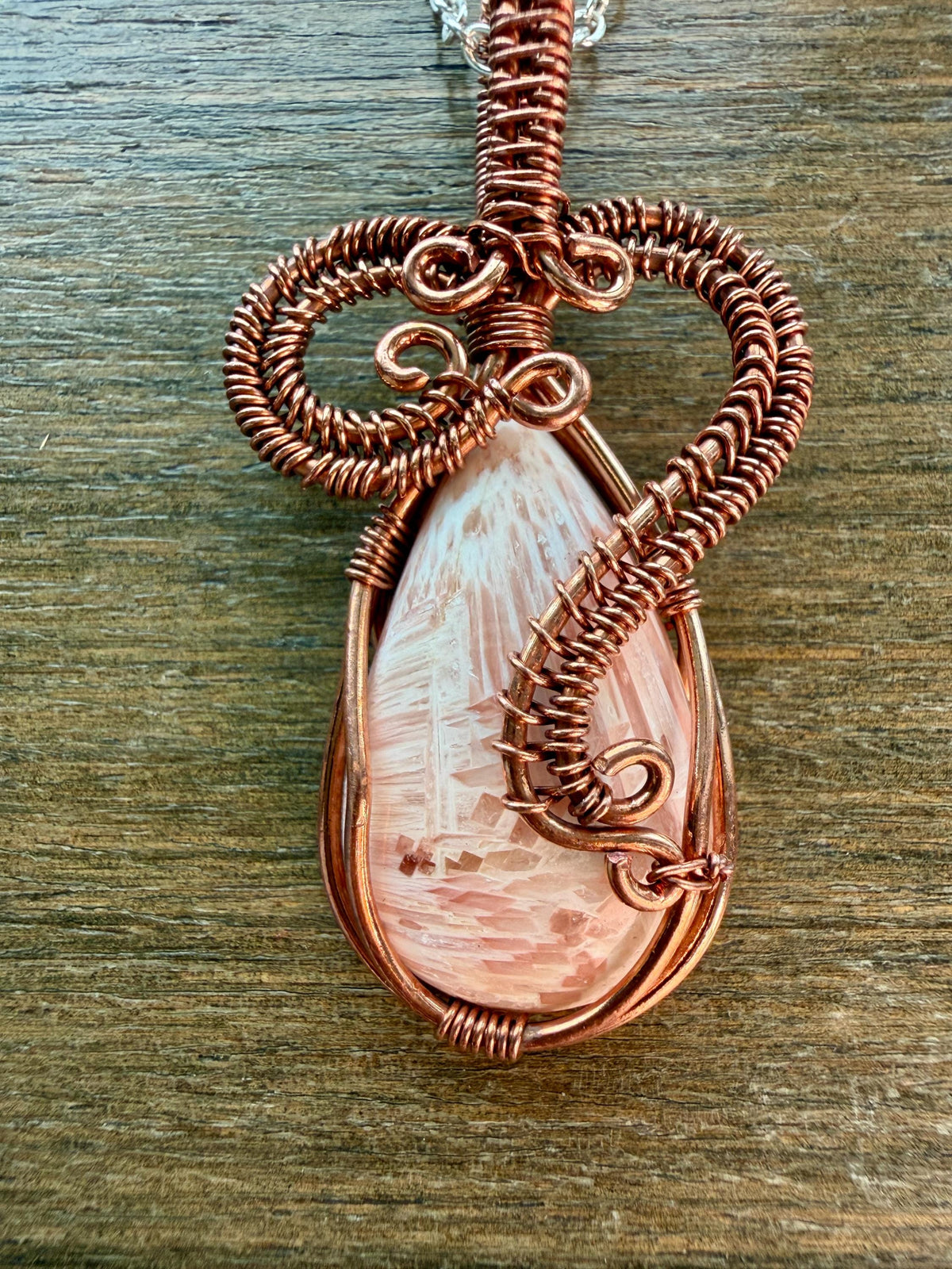 Aurelia Love Amulet Spirit companion Beauty Magick Pendant