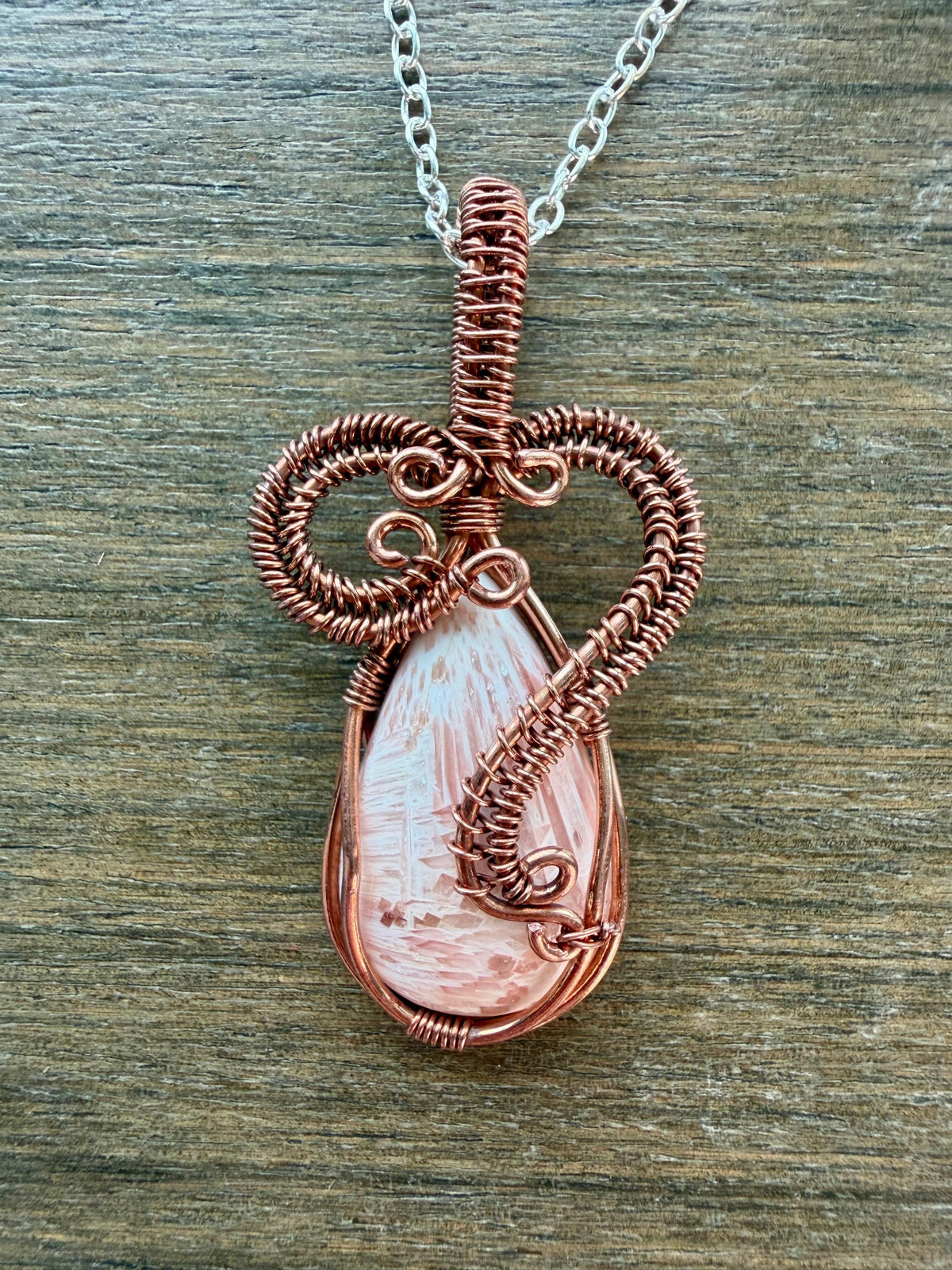 Aurelia Love Amulet Spirit companion Beauty Magick Pendant