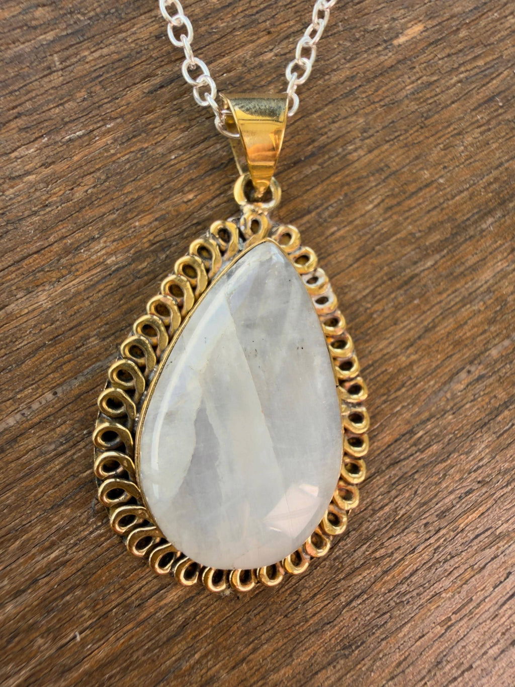 Vampire Spirit Vessel Necklace for Youthful Beauty Magick and Vitality