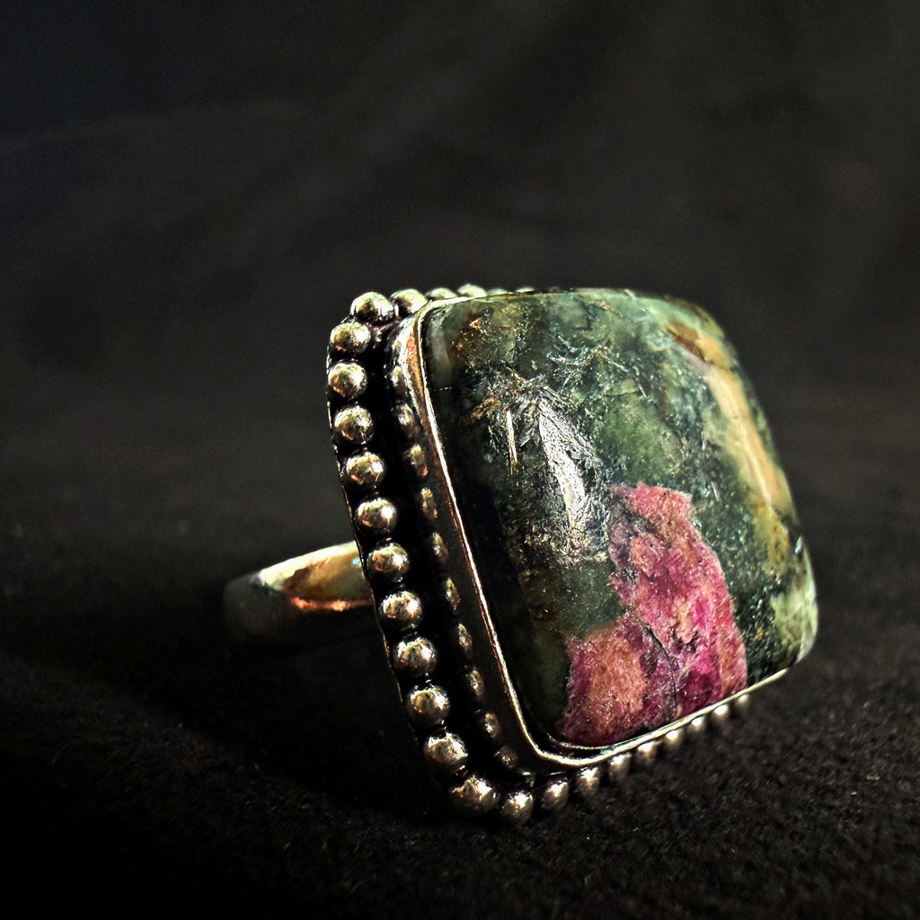 Ereshkigal Spirit Vessel Ring - Haunted Queen of the Great Below Spirit Companion - Underworld Magick Amulet