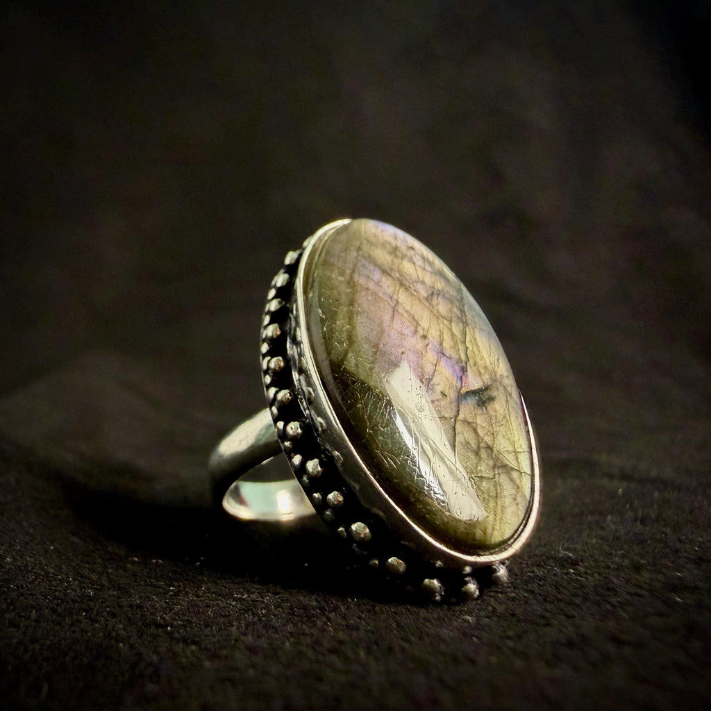 Hecate Brimo Spirit Vessel Ring - Haunted Powers of Witch Queen Spirit Companion - Crossroads Magick and Necromancy Amulet