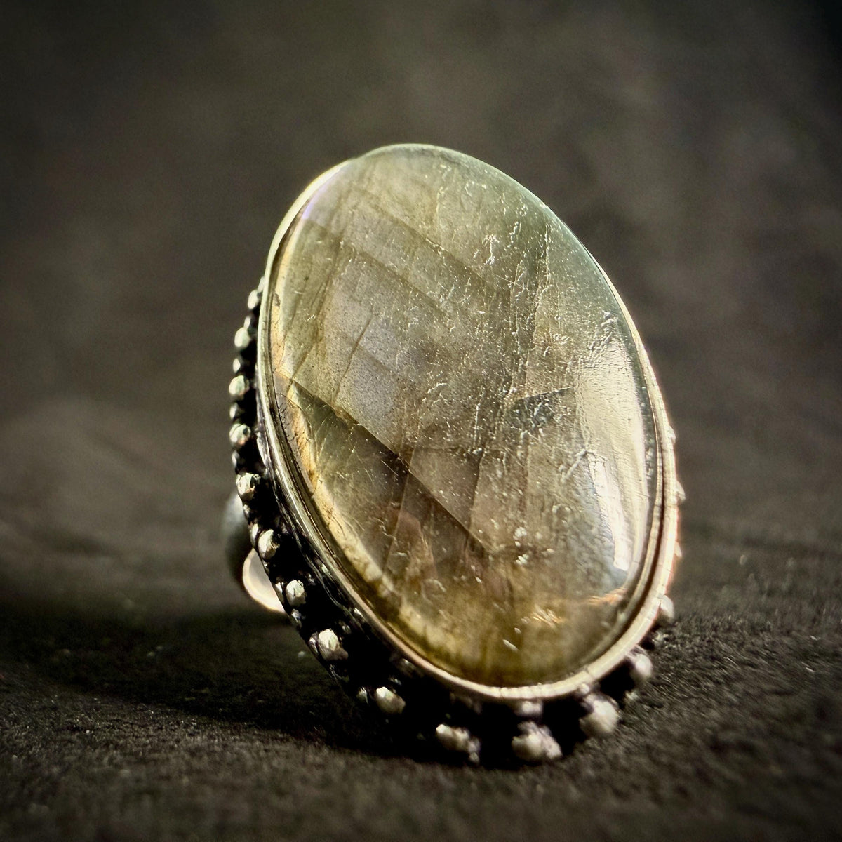 Hecate Brimo Spirit Vessel Ring - Haunted Powers of Witch Queen Spirit Companion - Crossroads Magick and Necromancy Amulet