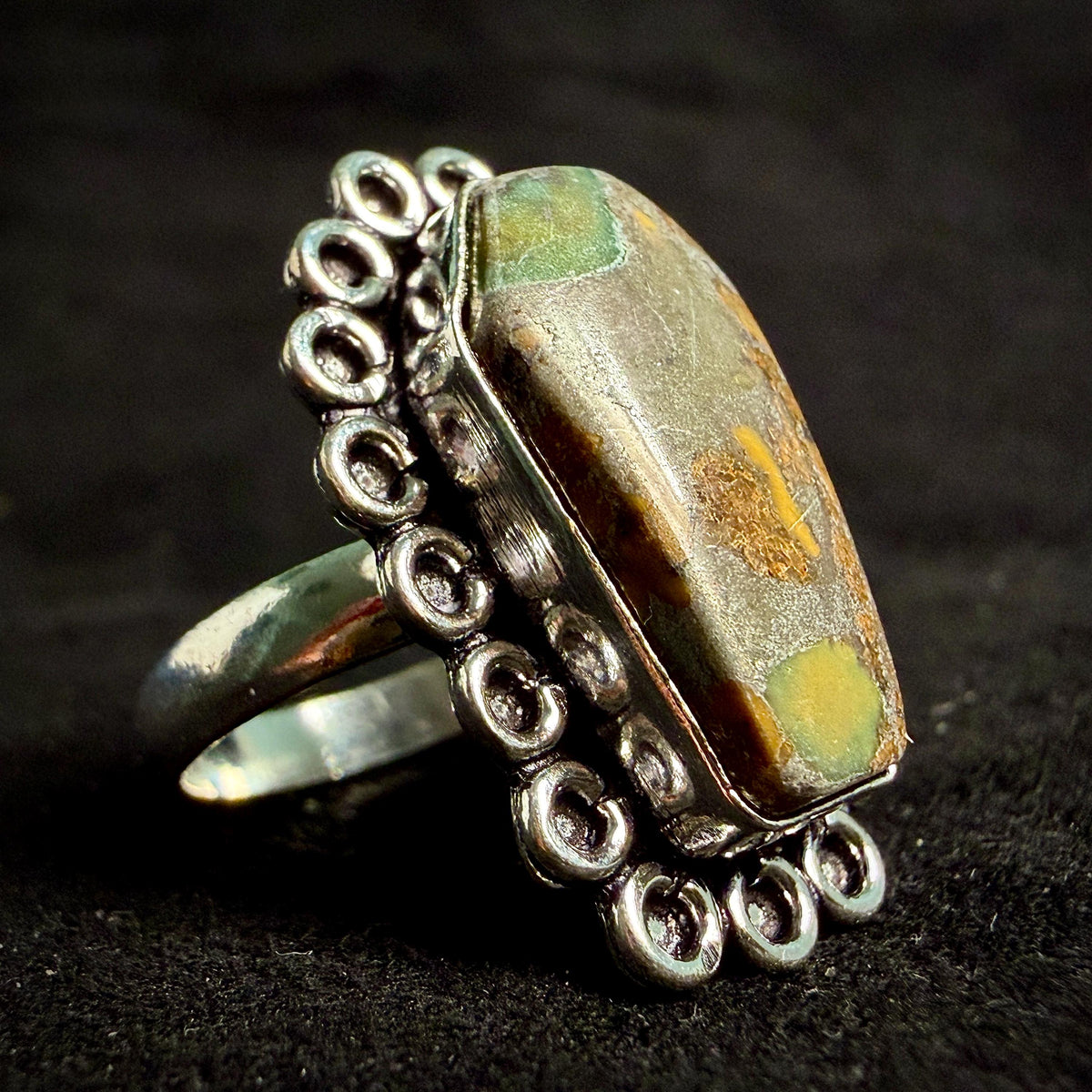 Vampire Empress Spirit Vessel Ring of Confidence, Influence & Command, Vampiric Amulet