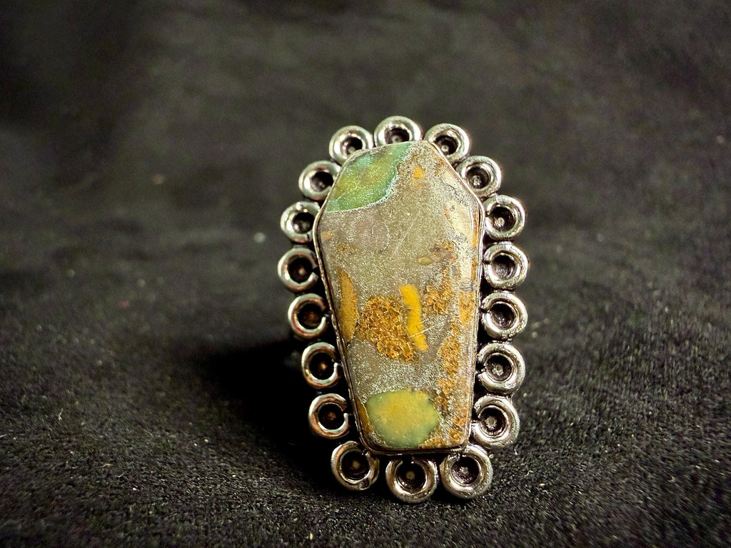 Vampire Empress Spirit Vessel Ring of Confidence, Influence & Command, Vampiric Amulet