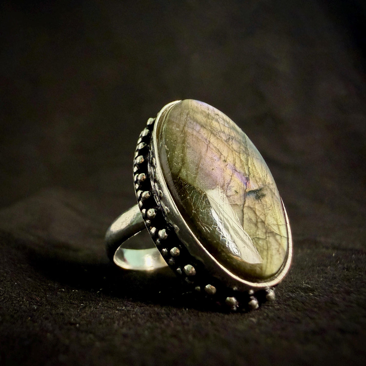 Hecate Brimo Spirit Vessel Ring - Haunted Powers of Witch Queen Spirit Companion - Crossroads Magick and Necromancy Amulet