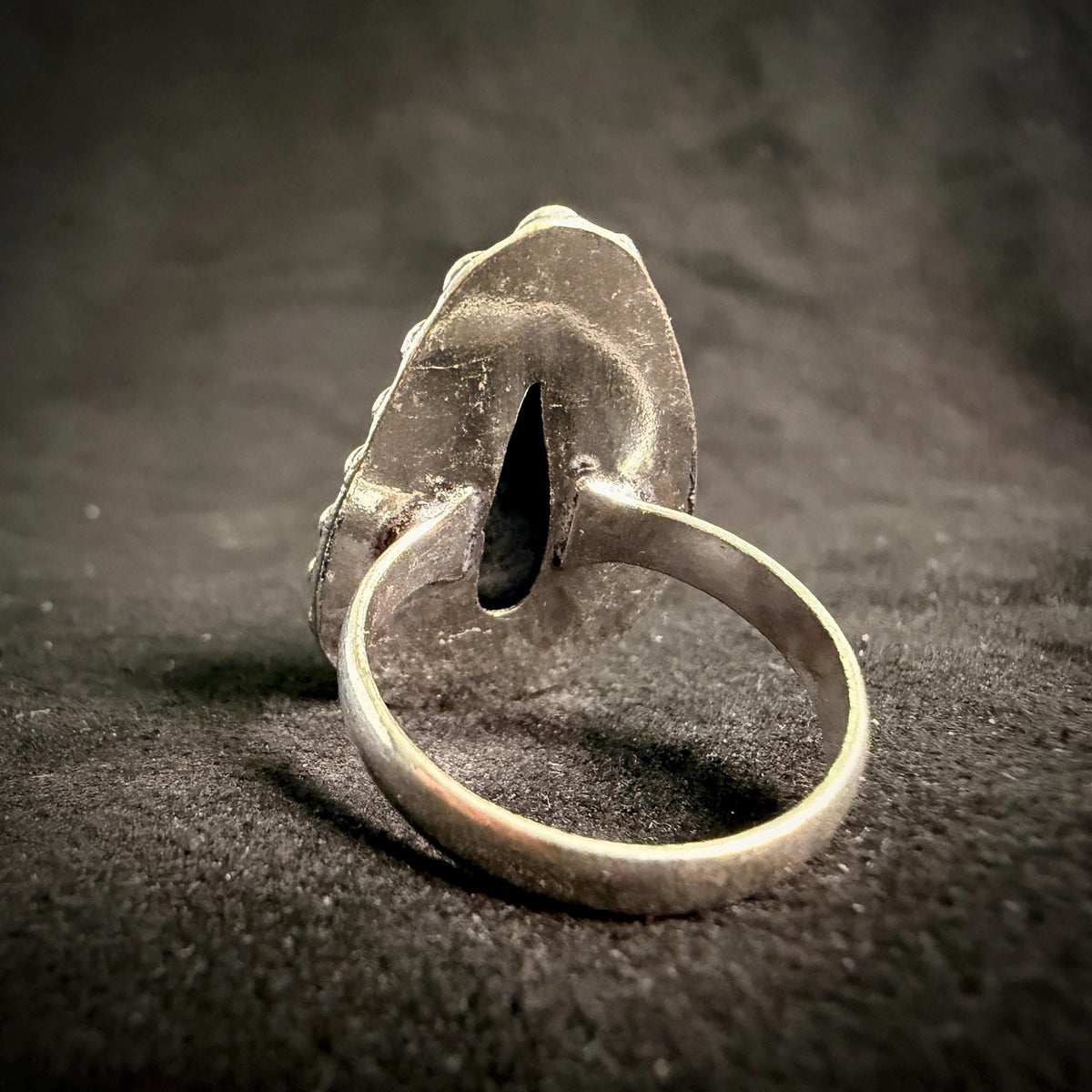 Ysoltre Angel Spirit Vessel Ring - Haunted Nephilim Daughter Companion - Physical Presence and Confidence Amulet