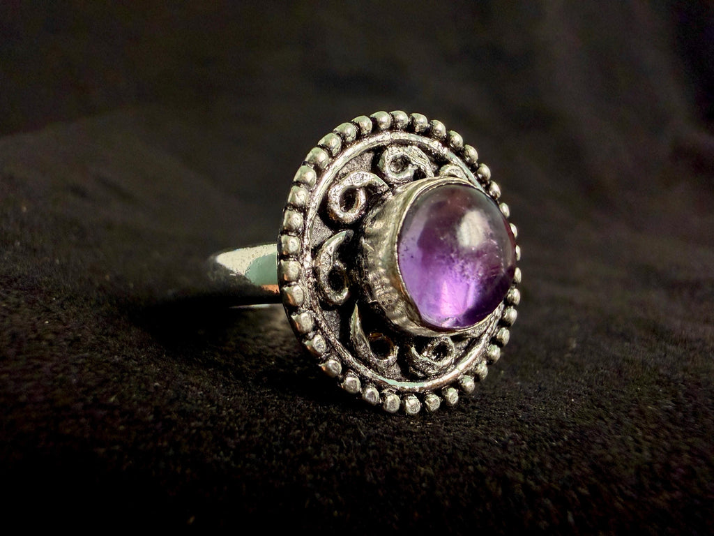 Lilith of the Iron Veil Apex Spirit Vessel Ring · Sovereignty, Fierce Protection & Dark Magnetism