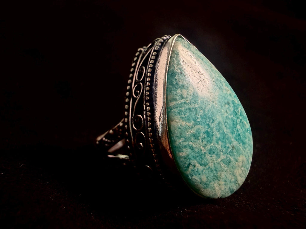 Ice Dragon Familiar Ring · Niveus Dragon Spirit Vessel · Protection Amulet, Cold Clarity & Strategic Patience
