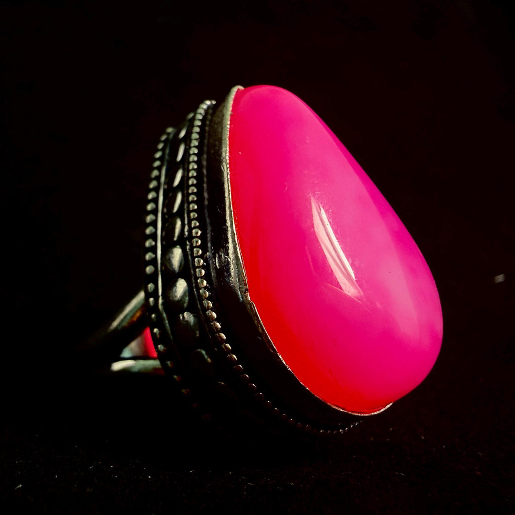 Pearl Cuttlefish Familiar Ring · Spirit Vessel of Adaptation, Social Intelligence, Camouflage & Strategic Reinvention